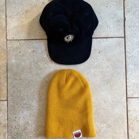 4 Tiny Whales Hat Bundle - Picture 1 of 6